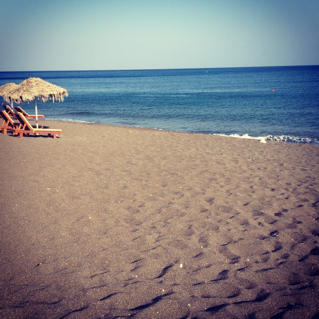 Santorni Black Sand Beach