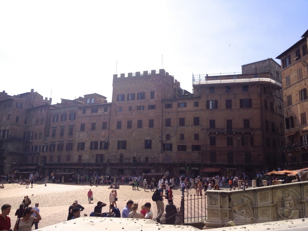  Piazza del Campo