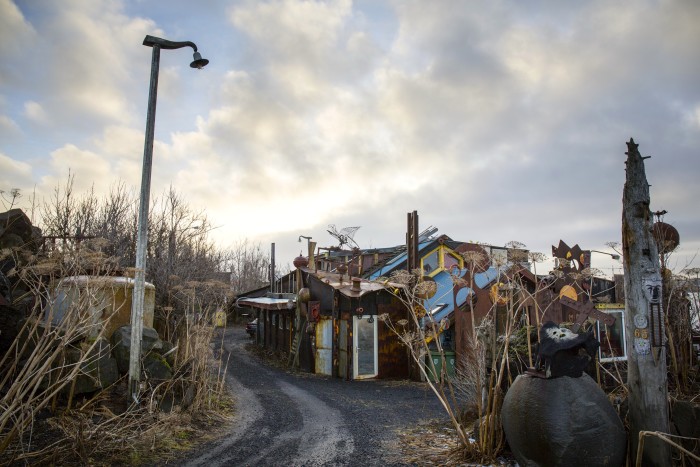 Unlocking Kiki, Iceland